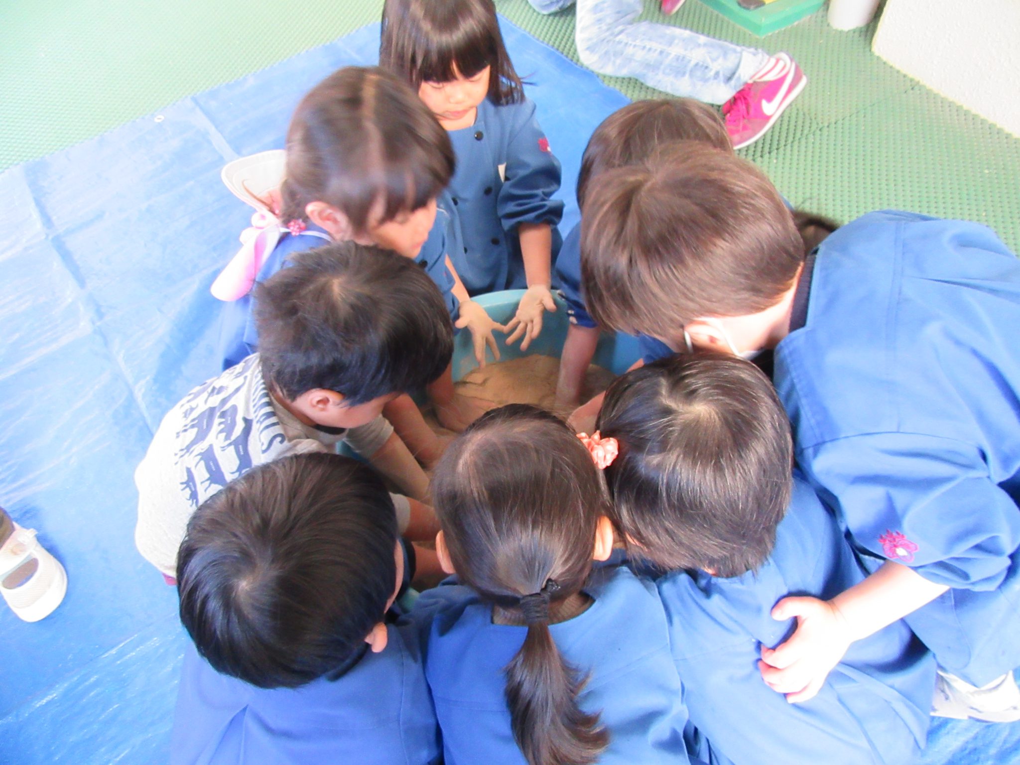 テラコッタ粘土で作ろう 年少保育参加 １１月１３日 山梨大学教育学部附属幼稚園